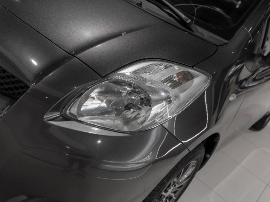 Toyota Yaris II Рестайлинг Москва  - изображение 21