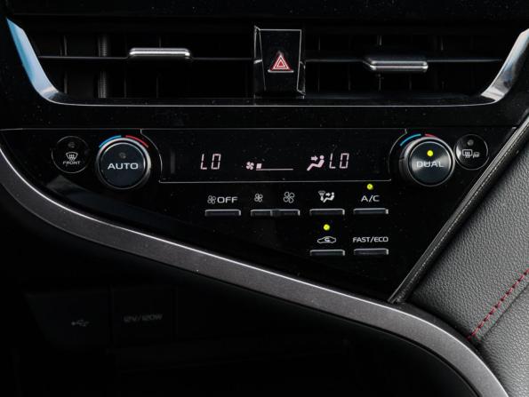 Toyota Camry VIII (XV70) Рестайлинг с пробегом 2022 года, цена 3 080 000 рублей, 71732 км, седан, Автокод Объявления