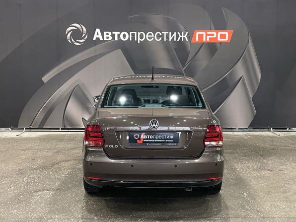 Volkswagen Polo V Рестайлинг с пробегом 2016 года, цена 1 170 000 рублей, 41797 км, седан, Автокод Объявления