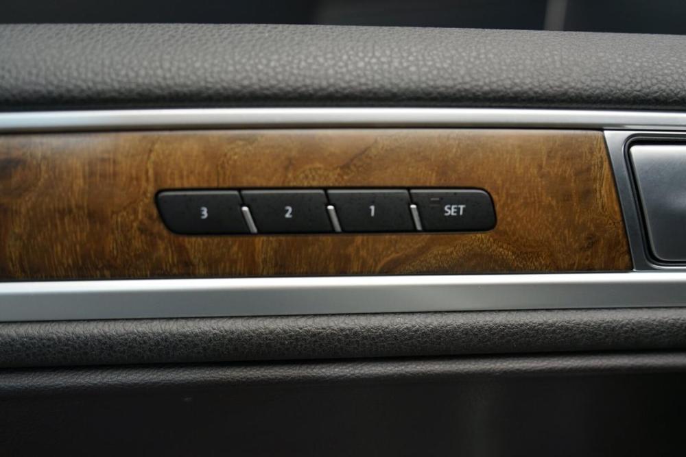 Volkswagen Touareg II Рестайлинг Крым  - изображение 13