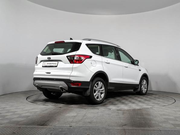 Ford Kuga II Рестайлинг с пробегом 2018 года, цена 1 219 000 рублей, 233875 км, внедорожник, Автокод Объявления