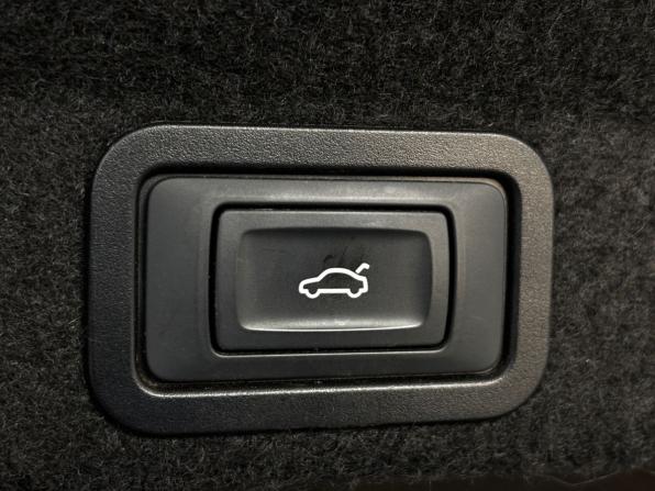 Audi A6 V (C8) с пробегом 2019 года, цена 3 649 000 рублей, 109357 км, седан, Автокод Объявления