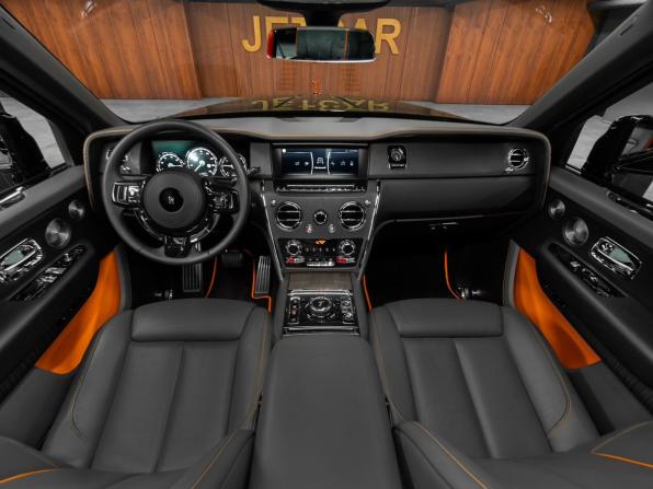 Rolls-Royce Cullinan I с пробегом 2019 года, цена 27 500 000 рублей, 37483 км, внедорожник, Автокод Объявления