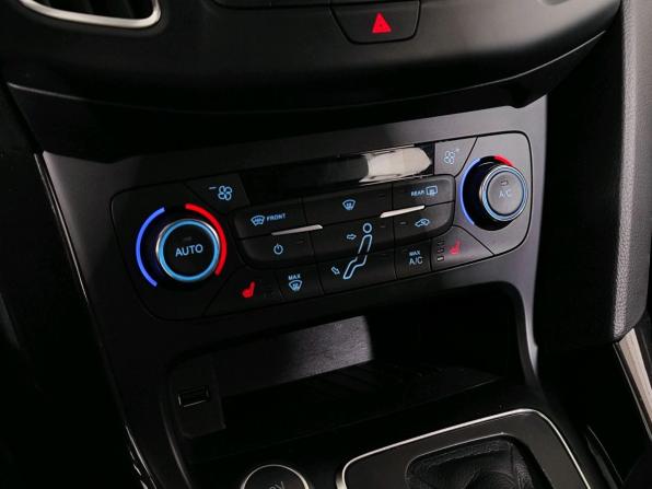 Ford Focus III Рестайлинг с пробегом 2017 года, цена 1 438 000 рублей, 79299 км, хэтчбек, Автокод Объявления
