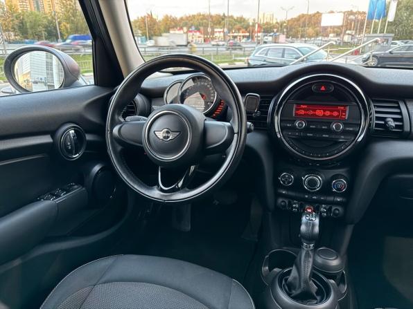 Mini Hatch III (F55/F56) с пробегом 2017 года, цена 1 470 000 рублей, 70468 км, хэтчбек, Автокод Объявления
