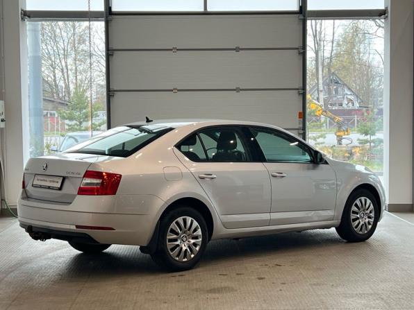 Skoda Octavia III (A7) Рестайлинг с пробегом 2017 года, цена 1 660 000 рублей, 146000 км, лифтбек, Автокод Объявления