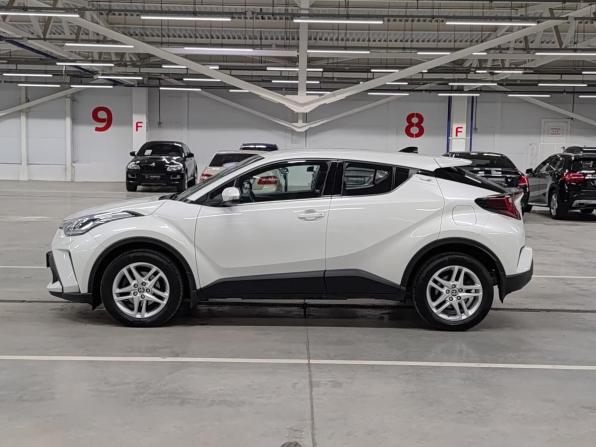 Toyota C-HR I Рестайлинг с пробегом 2020 года, цена 2 670 000 рублей, 76787 км, внедорожник, Автокод Объявления