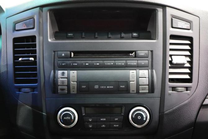 Mitsubishi Pajero IV Рестайлинг 1 с пробегом 2013 года, цена 1 850 000 рублей, 202592 км, внедорожник, Автокод Объявления