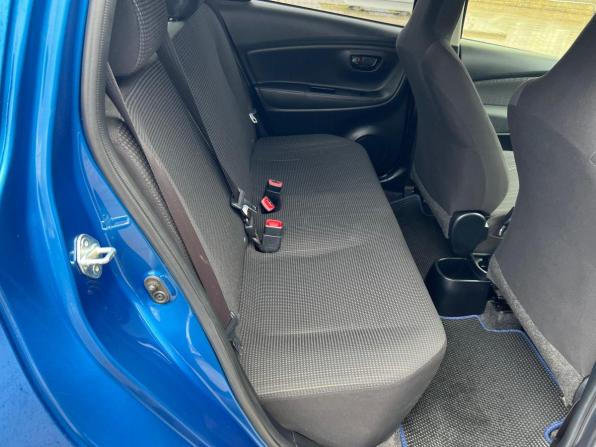 Toyota Vitz III (XP130) Рестайлинг 2 с пробегом 2018 года, цена 876 200 рублей, 99110 км, хэтчбек, Автокод Объявления