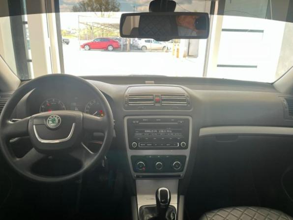 Skoda Octavia II (A5) Рестайлинг с пробегом 2013 года, цена 809 500 рублей, 192154 км, лифтбек, Автокод Объявления