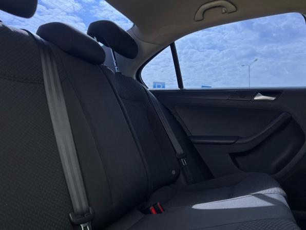 Volkswagen Jetta VI с пробегом 2014 года, цена 989 000 рублей, 126600 км, седан, Автокод Объявления