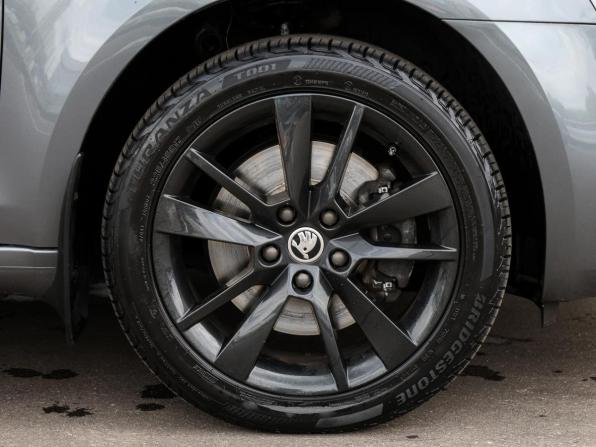 Skoda Octavia III (A7) Рестайлинг с пробегом 2018 года, цена 2 749 000 рублей, 20383 км, лифтбек, Автокод Объявления