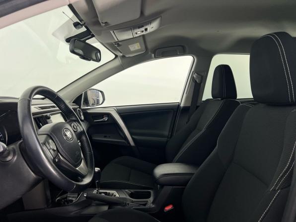 Toyota RAV4 IV (XA40) Рестайлинг с пробегом 2018 года, цена 2 519 000 рублей, 76900 км, внедорожник, Автокод Объявления