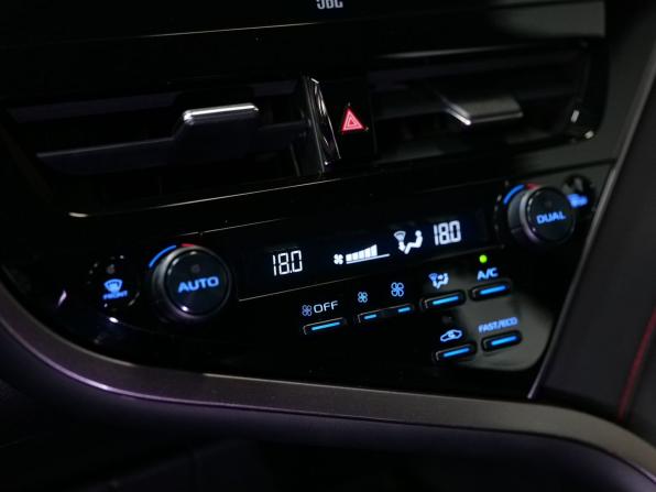Toyota Camry VIII (XV70) Рестайлинг с пробегом 2022 года, цена 2 499 000 рублей, 73192 км, седан, Автокод Объявления