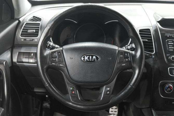 Kia Sorento II Рестайлинг с пробегом 2014 года, цена 1 799 000 рублей, 147000 км, внедорожник, Автокод Объявления