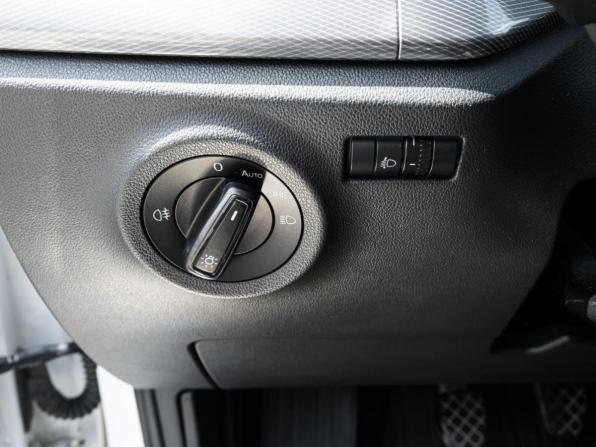 Volkswagen Polo VI с пробегом 2021 года, цена 1 275 000 рублей, 213008 км, лифтбек, Автокод Объявления
