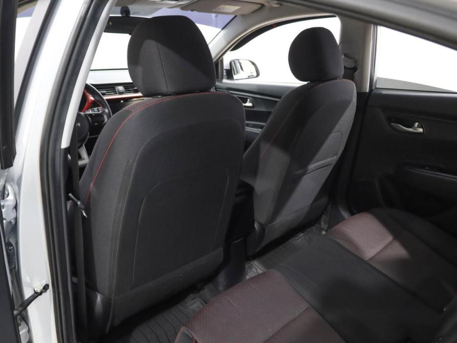 Kia Rio IV Рестайлинг Ростов-на-Дону  - изображение 11