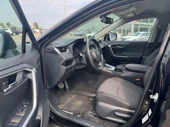 Toyota RAV4 V (XA50) с пробегом 2021 года, цена 3 780 000 рублей, 43700 км, внедорожник, Автокод Объявления