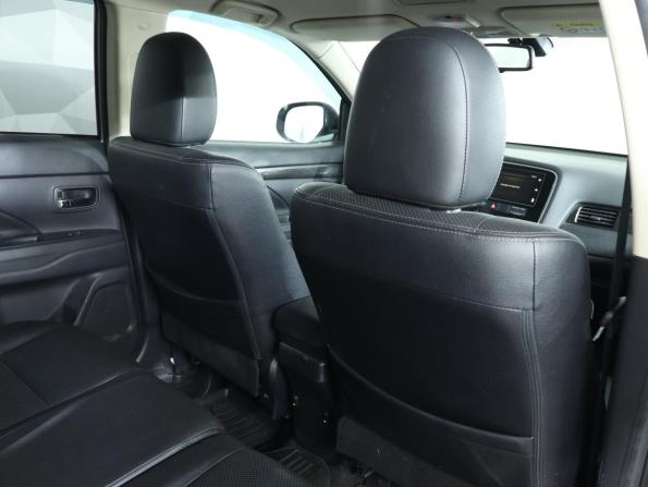 Mitsubishi Outlander III Рестайлинг 2 с пробегом 2018 года, цена 1 769 000 рублей, 185641 км, внедорожник, Автокод Объявления