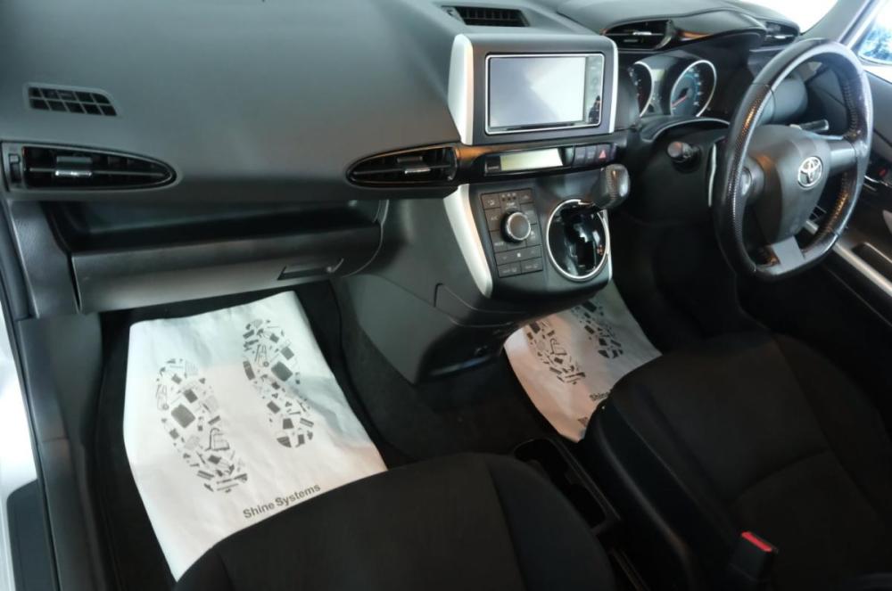 Toyota Wish II Омск  - изображение 17
