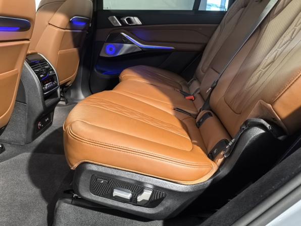 BMW X7 I (G07) Рестайлинг с пробегом 2025 года, цена 15 499 000 рублей, 14646 км, внедорожник, Автокод Объявления