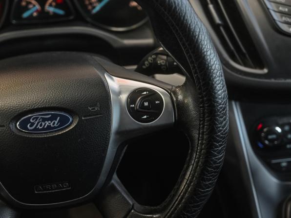 Ford Kuga II с пробегом 2015 года, цена 1 250 000 рублей, 226843 км, внедорожник, Автокод Объявления