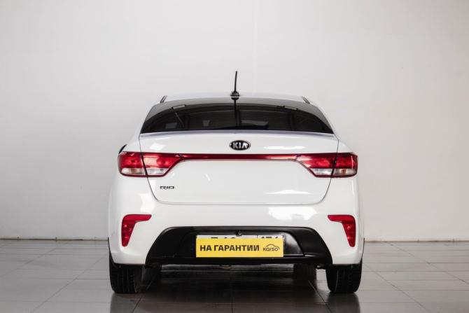 Kia Rio IV с пробегом 2018 года, цена 1 289 000 рублей, 81015 км, седан, Автокод Объявления