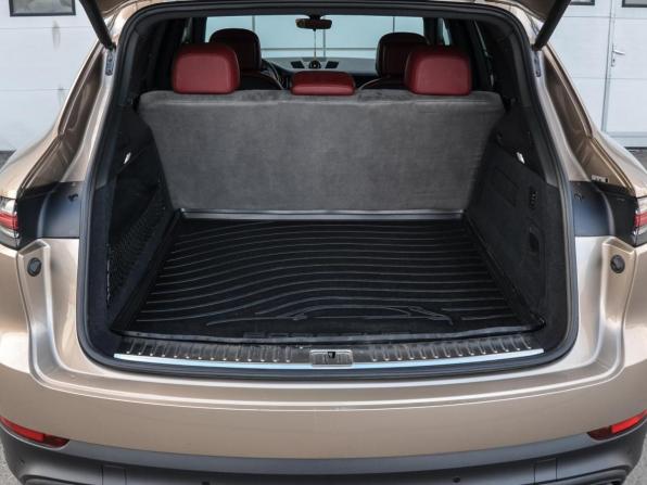 Porsche Cayenne III с пробегом 2018 года, цена 5 860 000 рублей, 113913 км, внедорожник, Автокод Объявления