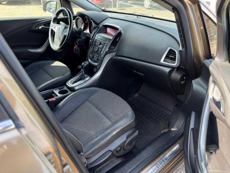 Opel Astra J Рестайлинг Набережные Челны  - изображение 22