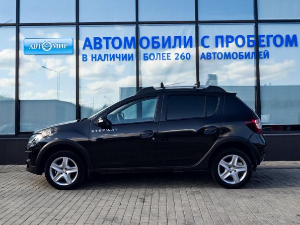 Renault Sandero II с пробегом 2017 года, цена 955 000 рублей, 102801 км, хэтчбек, Автокод Объявления