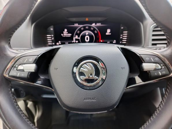 Skoda Karoq I с пробегом 2020 года, цена 2 599 000 рублей, 59442 км, внедорожник, Автокод Объявления
