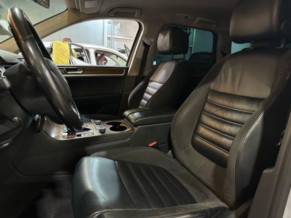 Volkswagen Touareg II с пробегом 2014 года, цена 2 299 900 рублей, 280500 км, внедорожник, Автокод Объявления