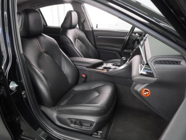 Toyota Camry VIII (XV70) с пробегом 2019 года, цена 2 915 000 рублей, 210333 км, седан, Автокод Объявления