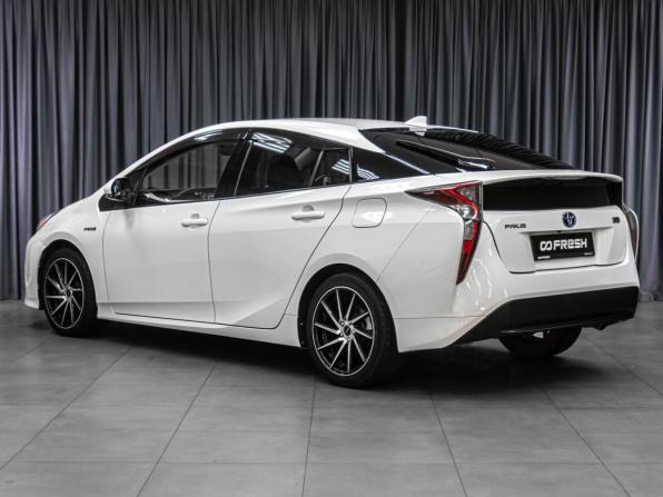 Toyota Prius IV (XW50) с пробегом 2016 года, цена 1 755 000 рублей, 184729 км, лифтбек, Автокод Объявления