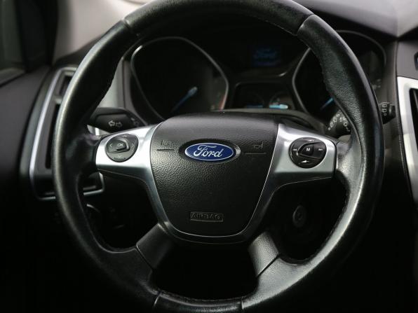 Ford Focus III с пробегом 2014 года, цена 559 000 рублей, 231500 км, хэтчбек, Автокод Объявления