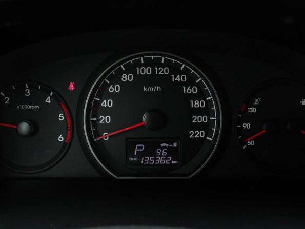 Hyundai H-1 II Рестайлинг с пробегом 2016 года, цена 2 420 000 рублей, 135362 км, минивэн, Автокод Объявления