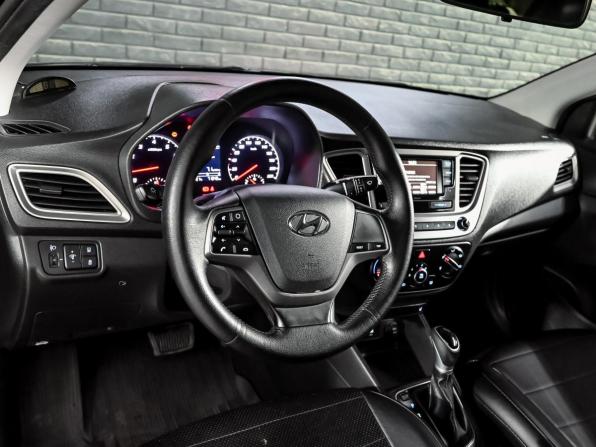 Hyundai Solaris II Рестайлинг с пробегом 2020 года, цена 1 550 000 рублей, 71539 км, седан, Автокод Объявления