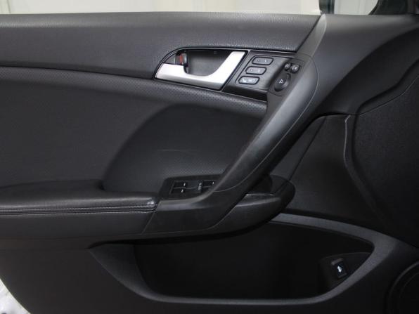 Honda Accord VIII Рестайлинг с пробегом 2012 года, цена 1 499 900 рублей, 147682 км, седан, Автокод Объявления