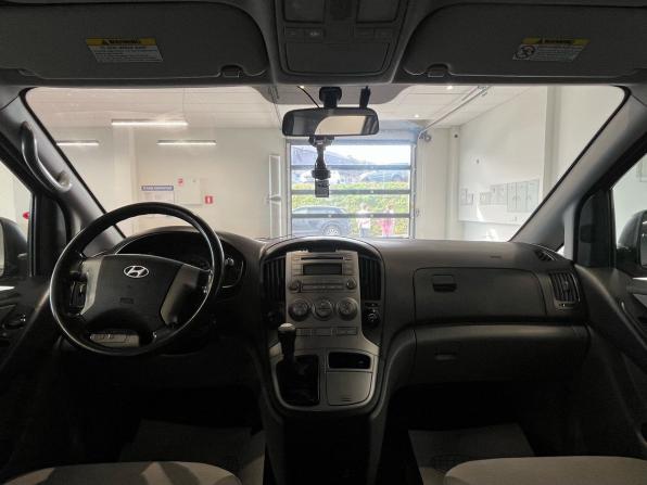 Hyundai H-1 II с пробегом 2010 года, цена 1 130 000 рублей, 445060 км, минивэн, Автокод Объявления