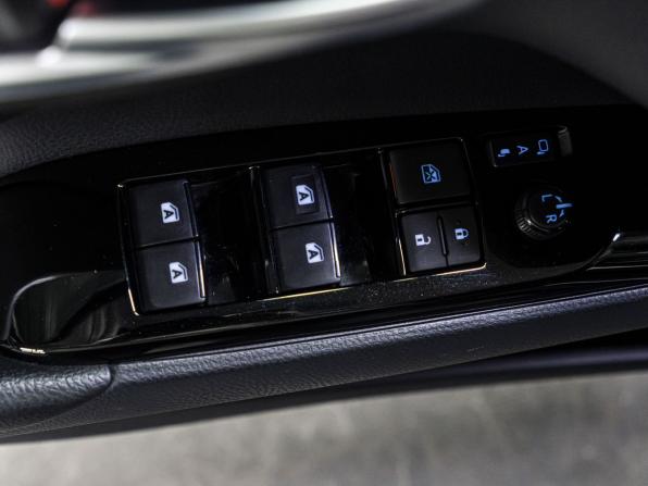 Toyota Camry VIII (XV70) с пробегом 2018 года, цена 2 359 000 рублей, 53504 км, седан, Автокод Объявления