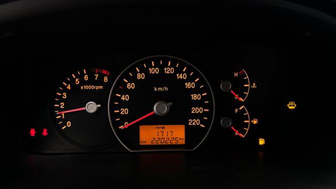 Kia Carens II (UN) с пробегом 2008 года, цена 450 000 рублей, 220225 км, минивэн, Автокод Объявления