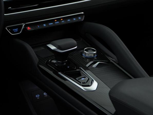 Geely Monjaro I с пробегом 2024 года, цена 3 898 999 рублей, 13516 км, внедорожник, Автокод Объявления