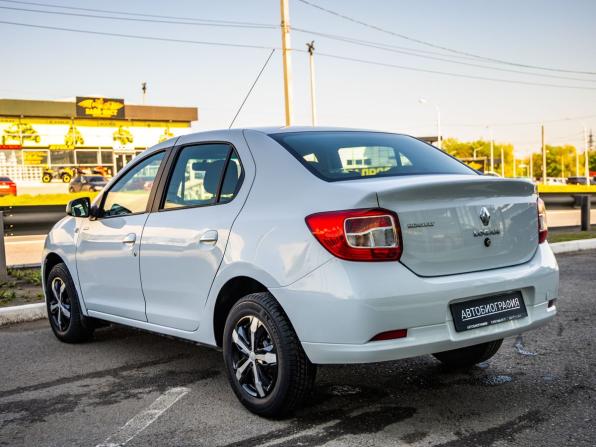 Renault Logan II с пробегом 2018 года, цена 998 000 рублей, 105716 км, седан, Автокод Объявления