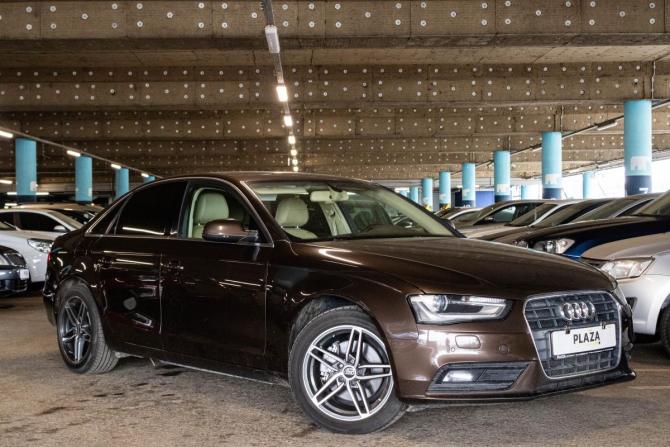 Audi A4 IV (B8) Рестайлинг с пробегом 2015 года, цена 1 449 000 рублей, 185417 км, седан, Автокод Объявления