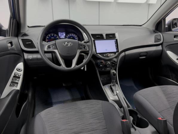 Hyundai Solaris I Рестайлинг с пробегом 2015 года, цена 950 000 рублей, 200040 км, седан, Автокод Объявления