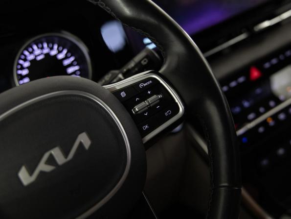 Kia Carnival IV с пробегом 2023 года, цена 3 999 000 рублей, 97883 км, минивэн, Автокод Объявления