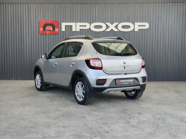 Renault Sandero II Рестайлинг с пробегом 2020 года, цена 1 167 000 рублей, 107743 км, хэтчбек, Автокод Объявления