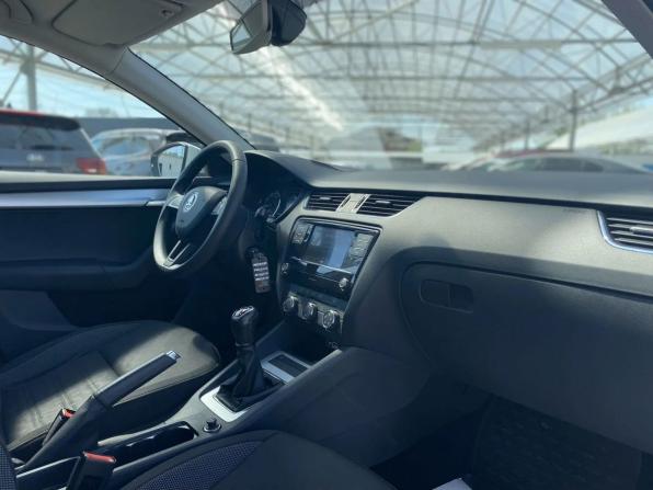 Skoda Octavia III (A7) Рестайлинг с пробегом 2018 года, цена 1 662 000 рублей, 109995 км, лифтбек, Автокод Объявления