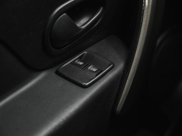 Renault Logan II Рестайлинг с пробегом 2019 года, цена 1 199 000 рублей, 49000 км, седан, Автокод Объявления