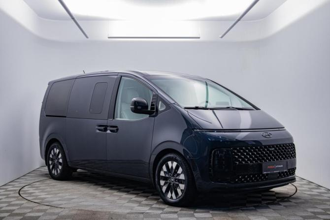 Hyundai Staria I с пробегом 2022 года, цена 4 754 466 рублей, 99000 км, минивэн, Автокод Объявления